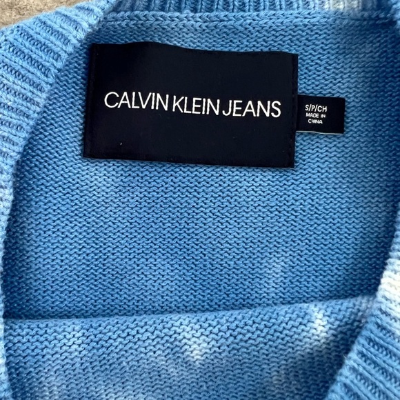 Calvin Klein tie dyed light weight sweater. Size S - Picture 6 of 7